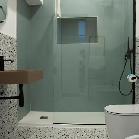 Bed & Breakfast Fara's House 3*