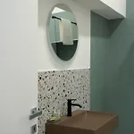 Fara's House 4*