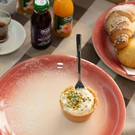 Bed and Breakfast Fara's House 3*